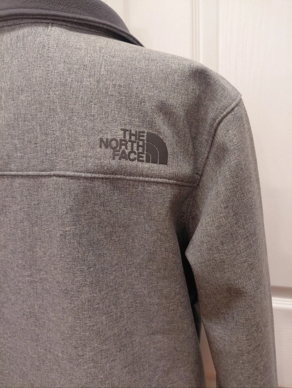The North Face Apex Bionic 2 WindWall Softshell Jacket Men's Small Gray